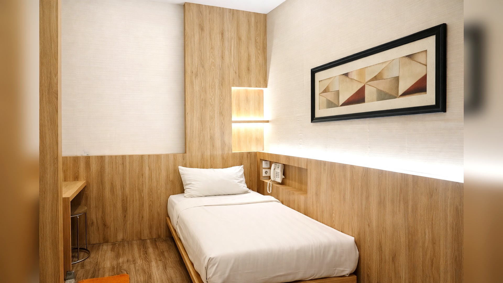 Room Single VIP The Luxe Ahmad Yani