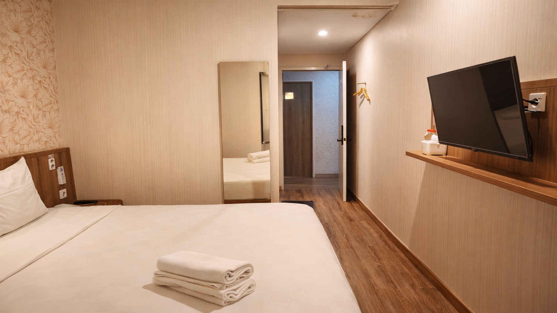 Room Superior The Luxe Sudirman Balikpapan