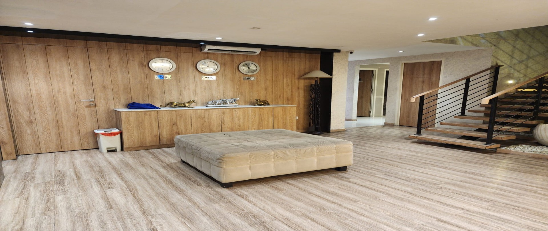 Lobby The Luxe Guest House Sudirman Balikpapan
